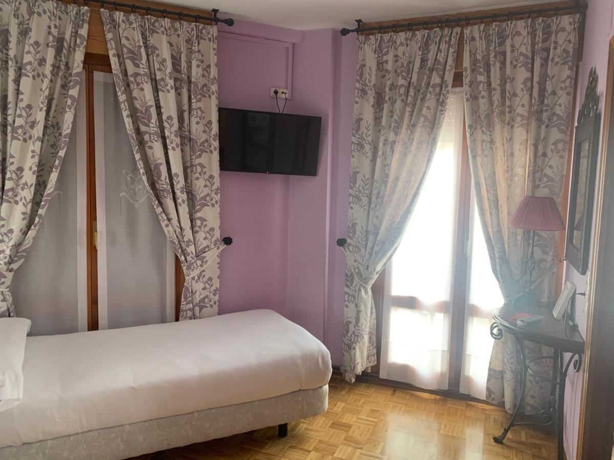 Hostal Docar Lerma Εξωτερικό φωτογραφία