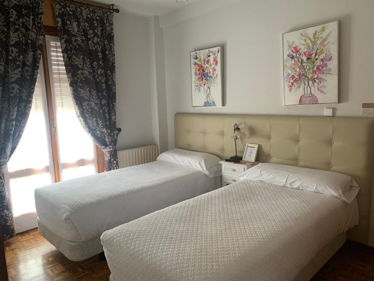Hostal Docar Lerma Εξωτερικό φωτογραφία
